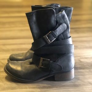 Steve Madden combat boots